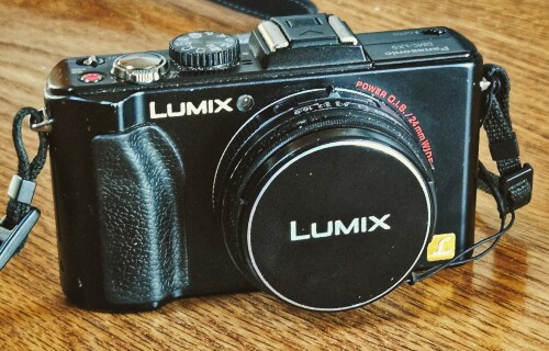Predám fotoaparát Panasonic Lumix DMC-LX5