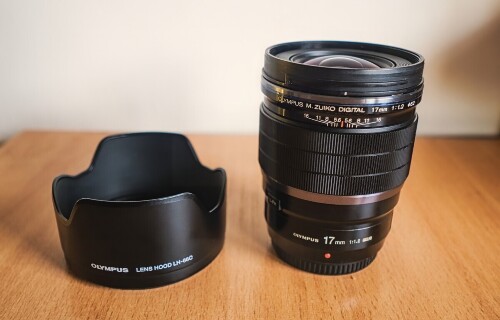 Olympus 17 / 1,2 PRO