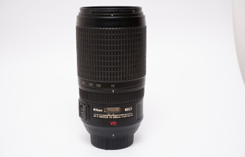 Nikon AF-S Nikkor 70-300mm f/4.5-5.6 G IF-ED VR