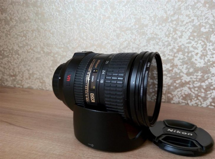 Nikon 18-200mm f/3.5-5.6G ED AF-S DX VR