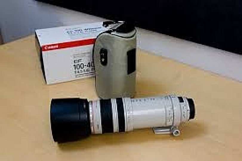 Predam objektív Canon ef 100-400mm f/4.5-5.6l is ii usm