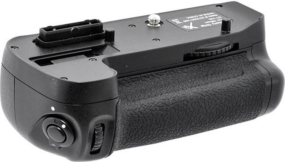Battery grip - Nikon D7100