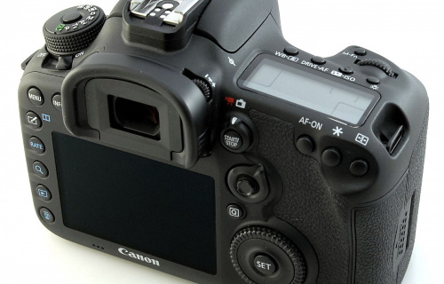 Digitálny fotoaparát Canon EOS 7D Mark II
