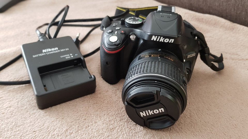 Nikon D5200