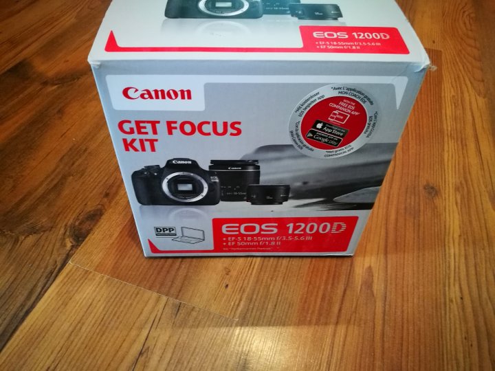 Canon EOS 1200D