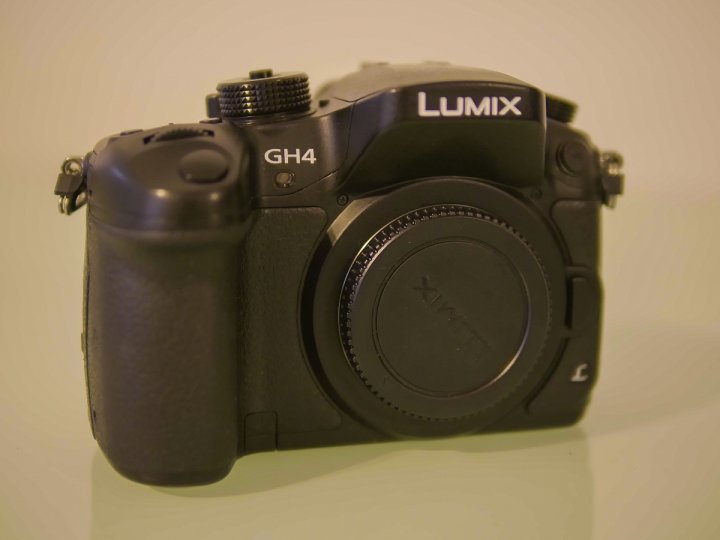 Panasonic GH4