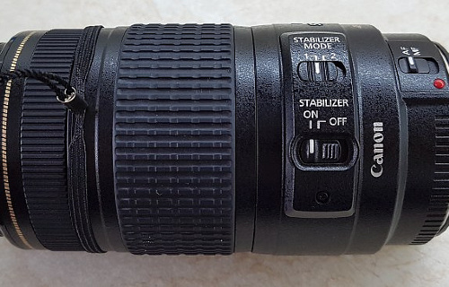 Predám teleobjetív Canon EF 70-300mm f/4.0-5.6 IS USM