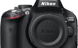 Nikon D5100-2.jpg