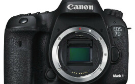 x_Canon_EOS_7D_Mk.II_Black_F.jpg