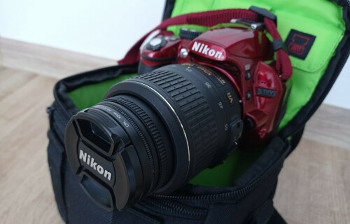 Nikon D3100 + 18-55 AF-S DX VR