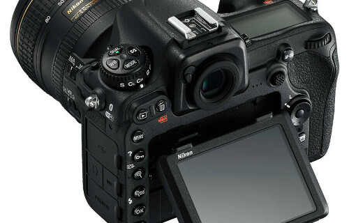 Predám NIKON D500 plus 16–80 mm f/2,8 – 4 E ED VR